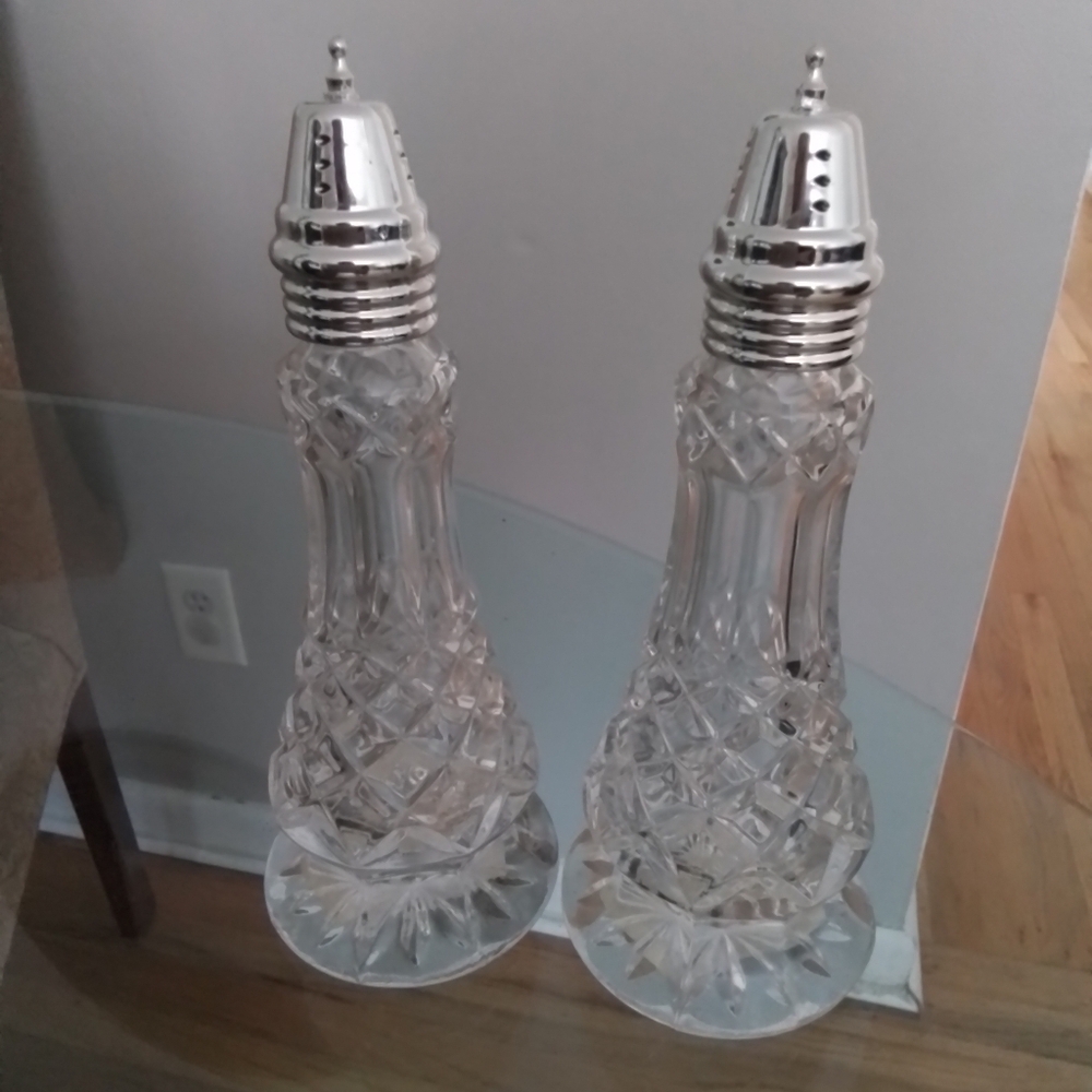Salt / Pepper Set
